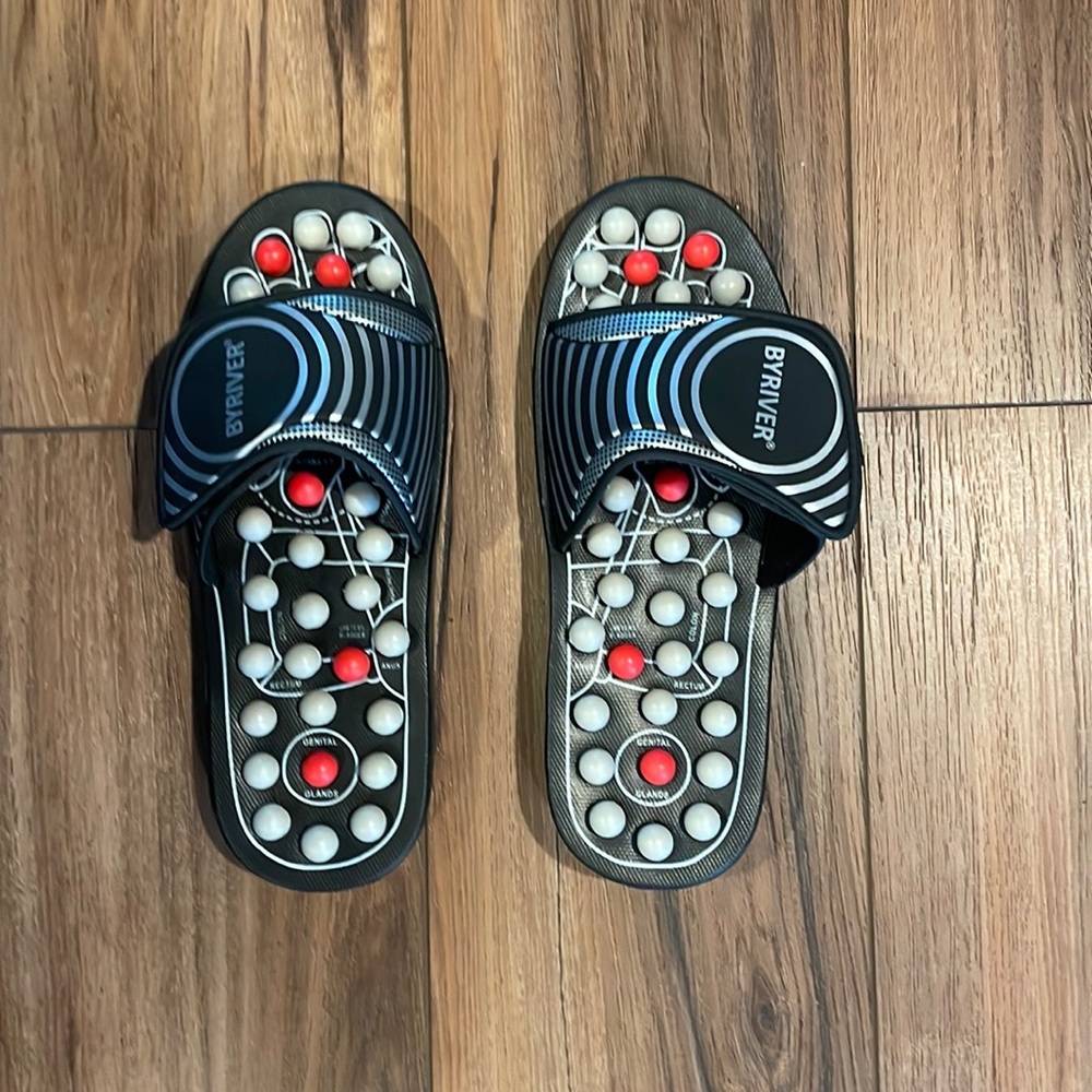 Medium Acupressure shoes